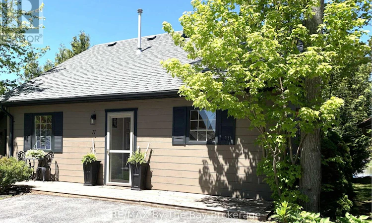 11 Cabin Crescent
