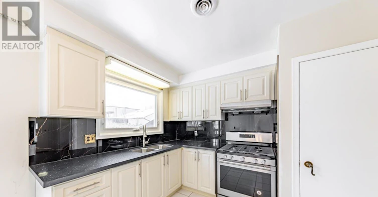 MAIN-83 Deep Dene Drive, Toronto, ON, M1C 1L9 - 24