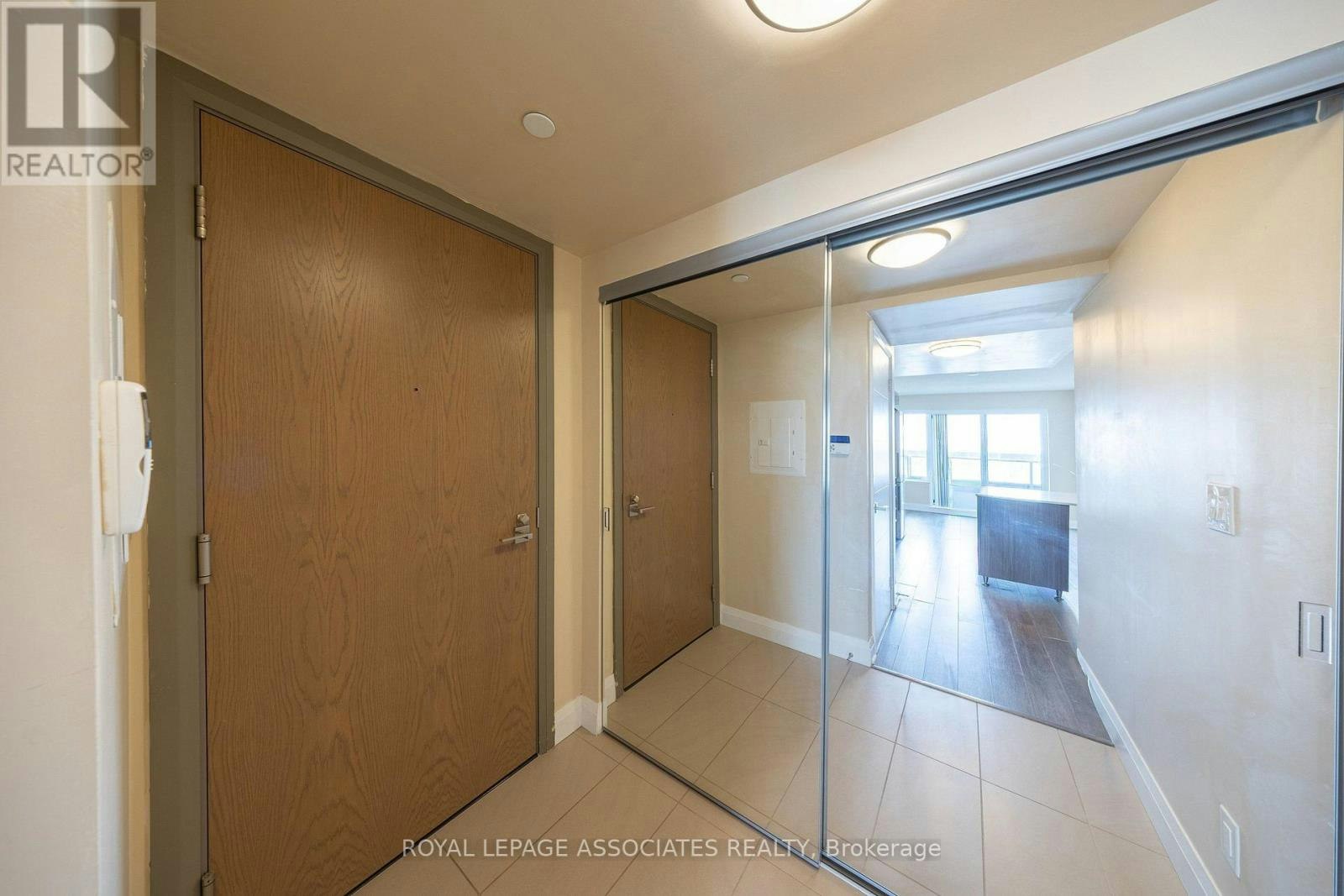 1101-18 Uptown Drive, Markham, ON, L3R 1L5 - 3