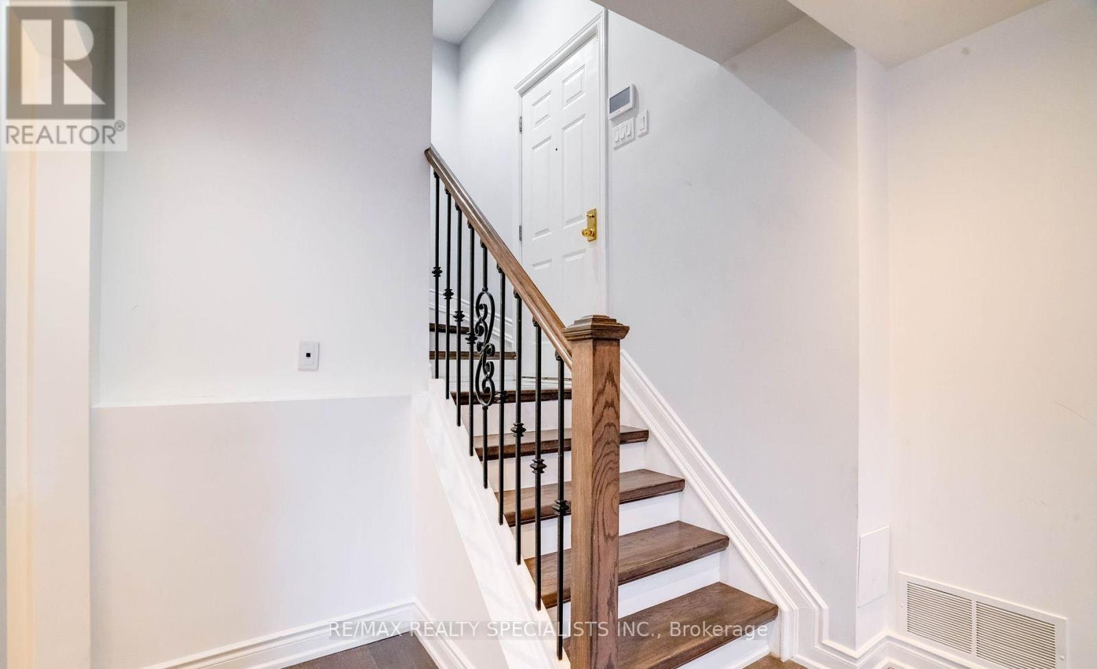 TH5-100 Arbors Lane, Vaughan, ON, L4L 7G4 - 16