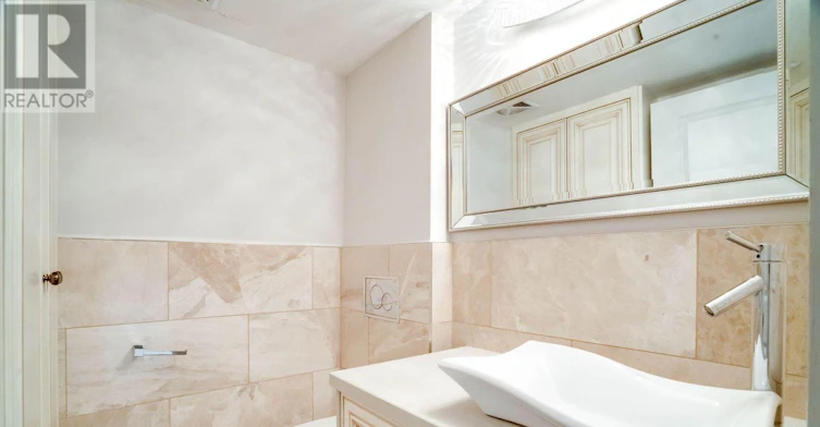 TH5-100 Arbors Lane, Vaughan, ON, L4L 7G4 - 32