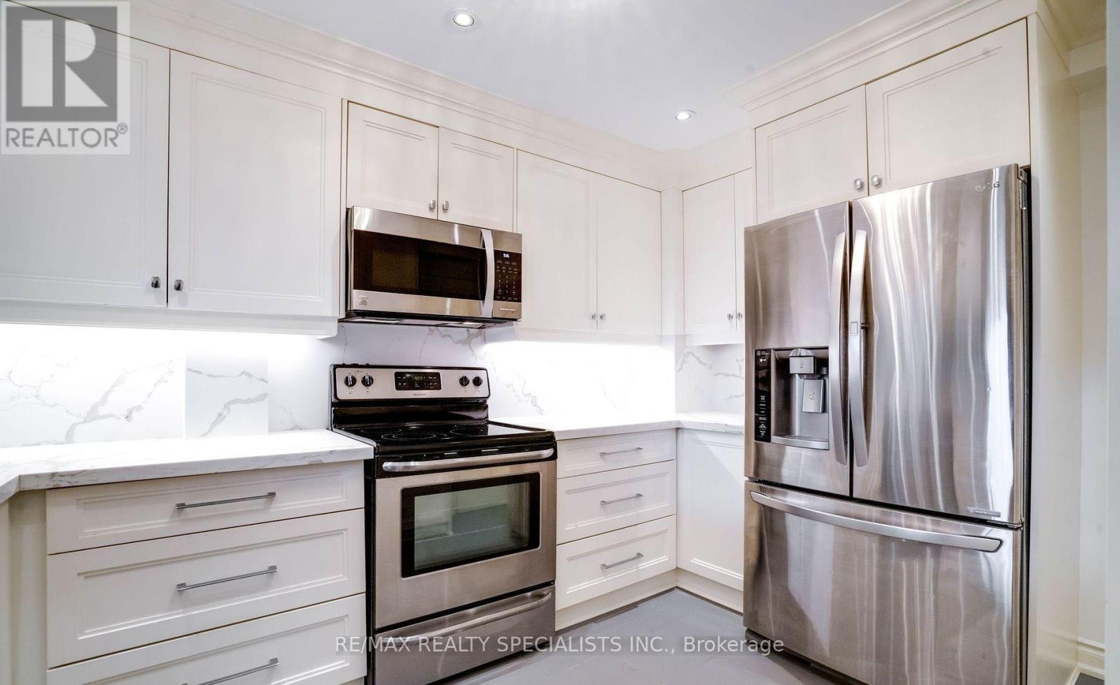 TH5-100 Arbors Lane, Vaughan, ON, L4L 7G4 - 4