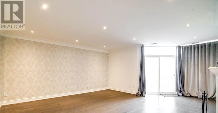TH5-100 Arbors Lane, Vaughan, ON, L4L 7G4 - 11