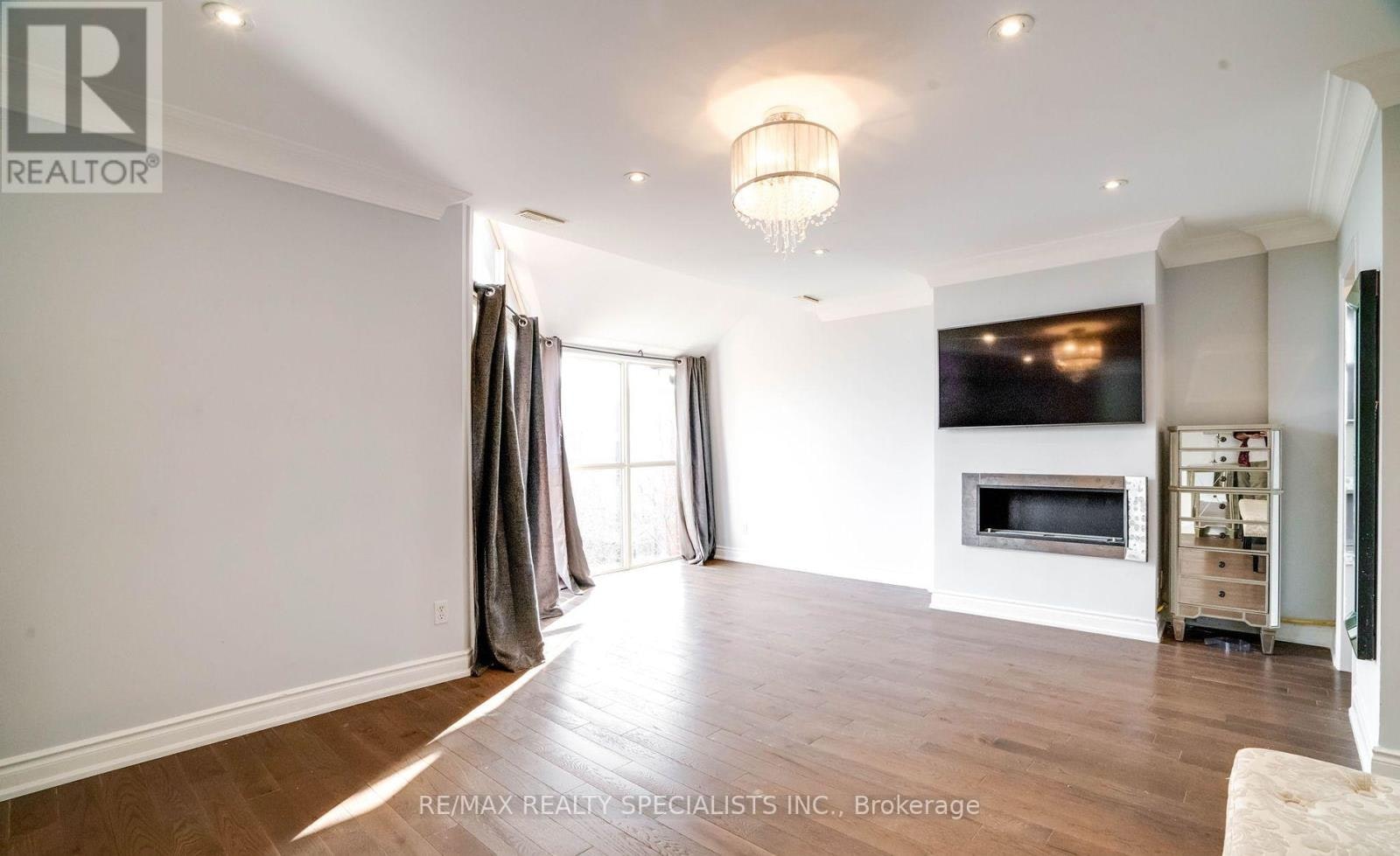 TH5-100 Arbors Lane, Vaughan, ON, L4L 7G4 - 6