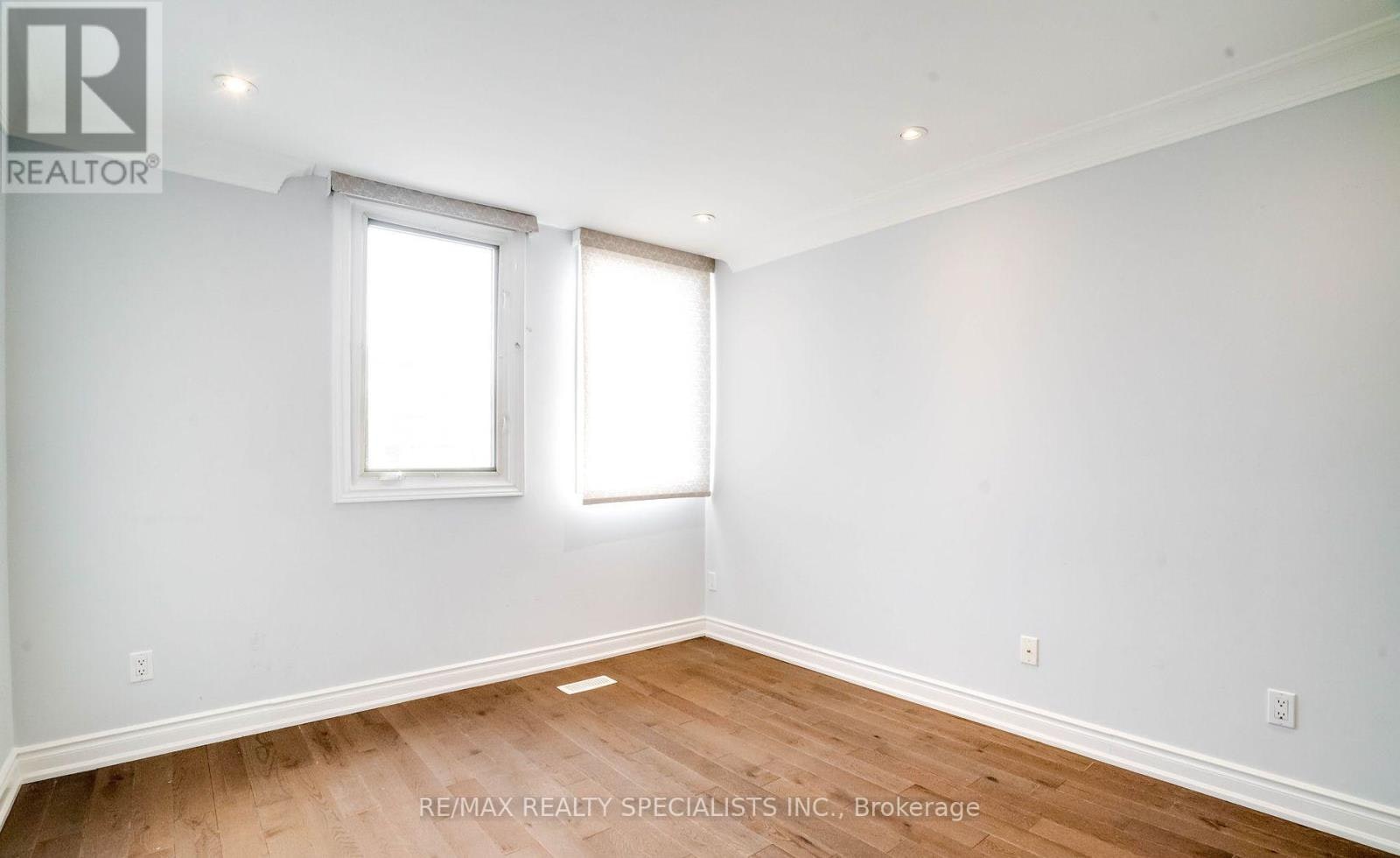 TH5-100 Arbors Lane, Vaughan, ON, L4L 7G4 - 33
