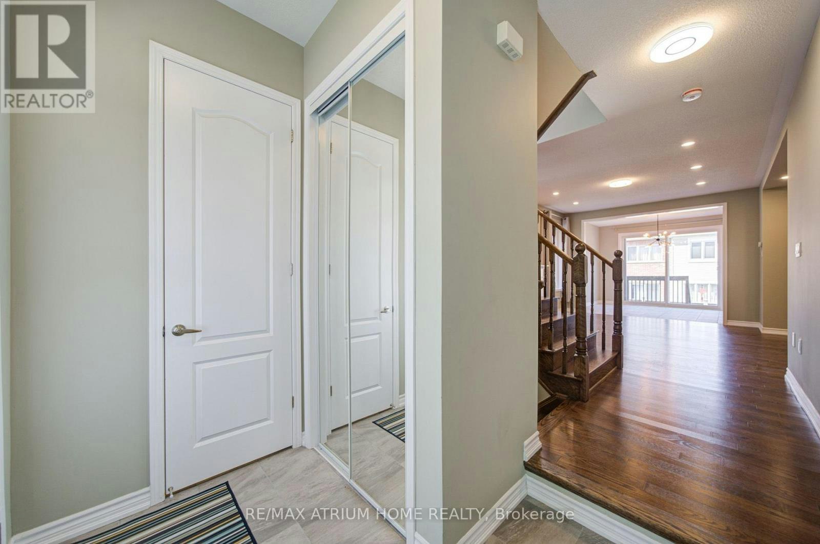 396 Thomas Phillips Drive, Aurora, ON, L4G 0T2 - 3