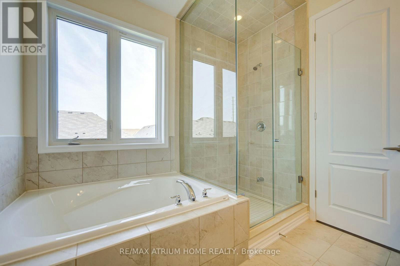 396 Thomas Phillips Drive, Aurora, ON, L4G 0T2 - 44