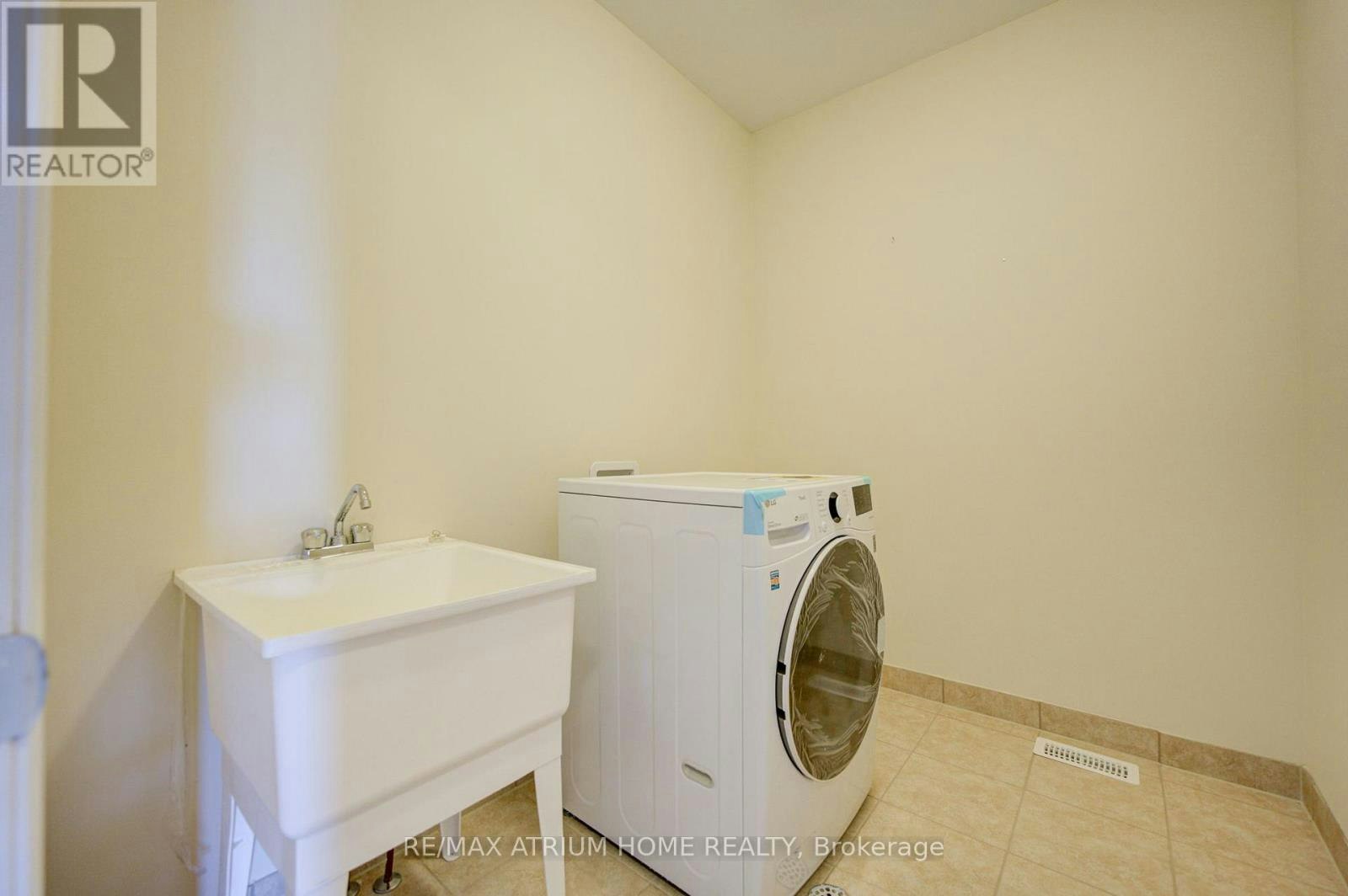 396 Thomas Phillips Drive, Aurora, ON, L4G 0T2 - 38