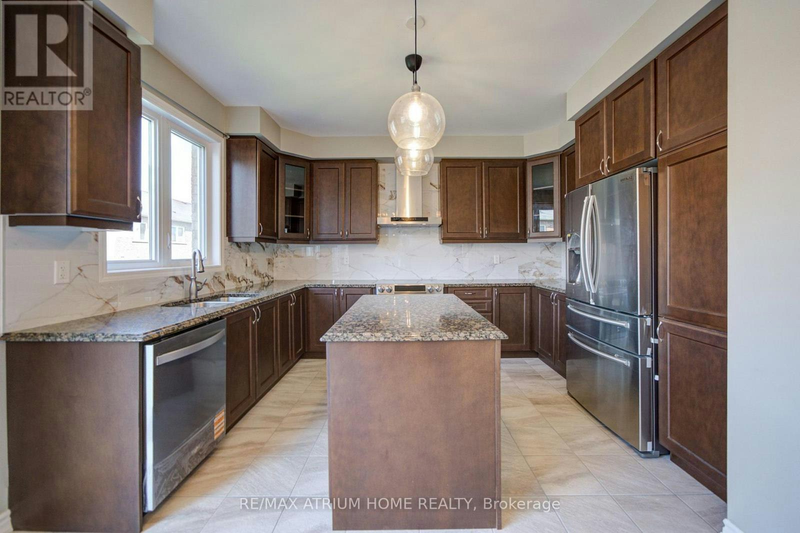 396 Thomas Phillips Drive, Aurora, ON, L4G 0T2 - 23