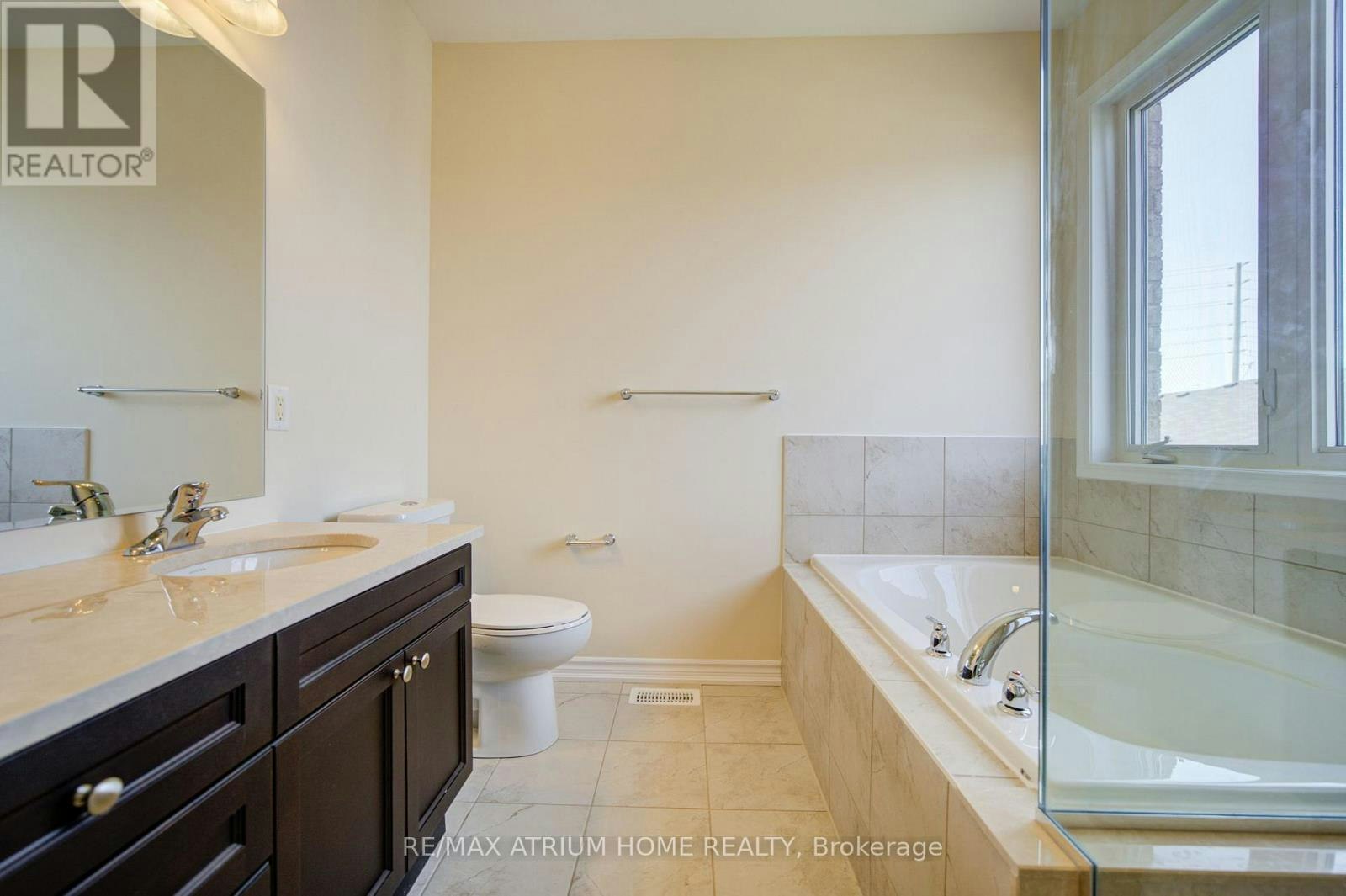 396 Thomas Phillips Drive, Aurora, ON, L4G 0T2 - 45