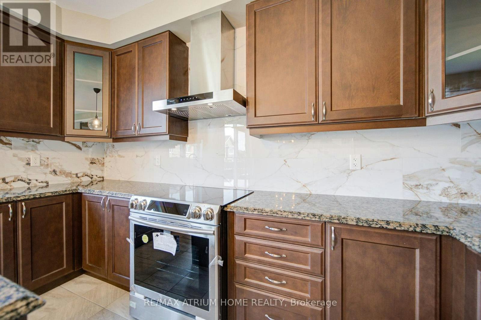 396 Thomas Phillips Drive, Aurora, ON, L4G 0T2 - 25