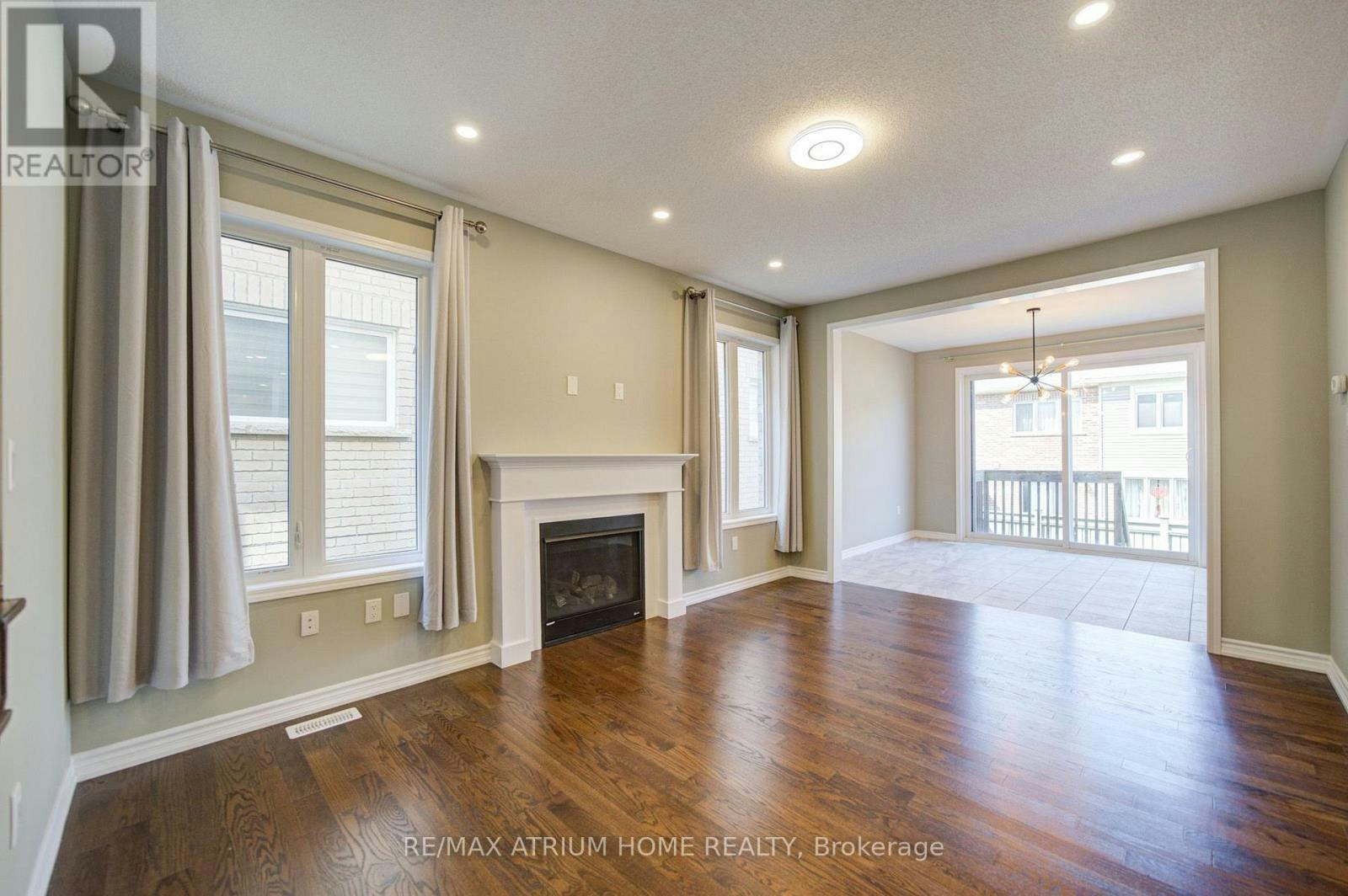 396 Thomas Phillips Drive, Aurora, ON, L4G 0T2 - 9