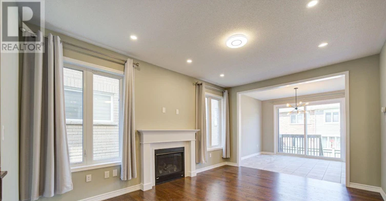 396 Thomas Phillips Drive, Aurora, ON, L4G 0T2 - 9