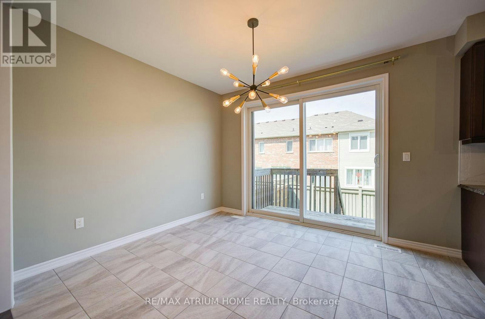 396 Thomas Phillips Drive, Aurora, ON, L4G 0T2 - 17