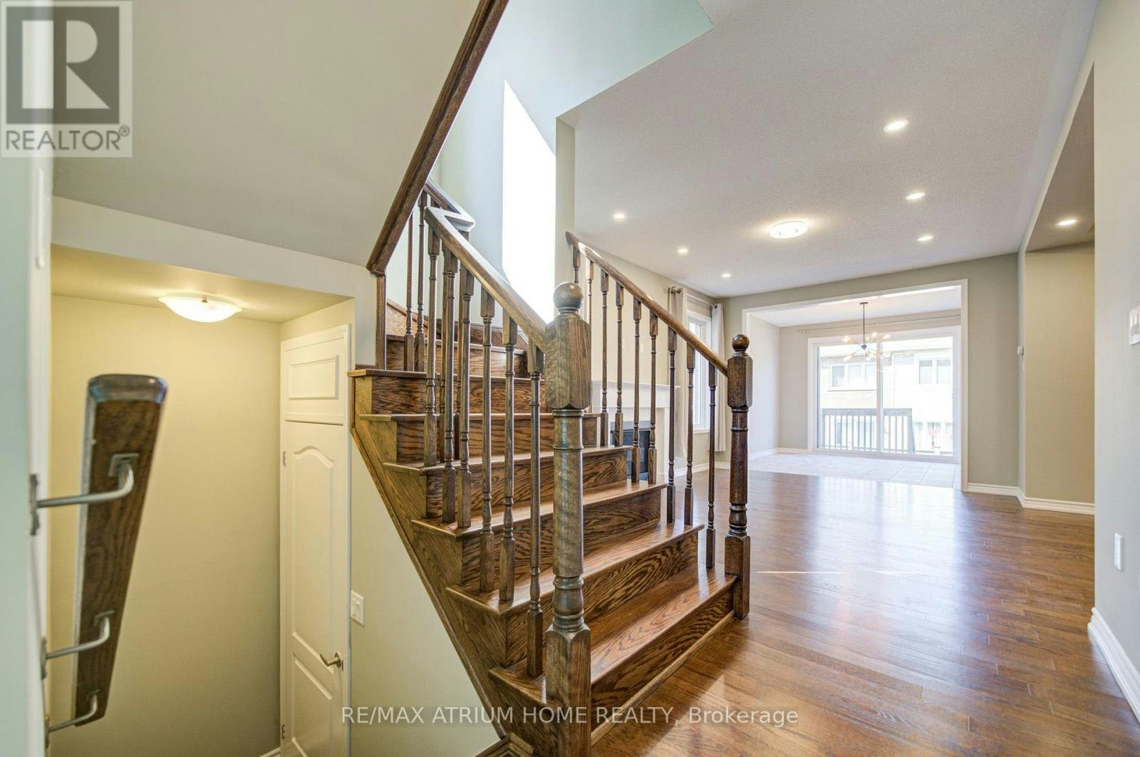 396 Thomas Phillips Drive, Aurora, ON, L4G 0T2 - 7