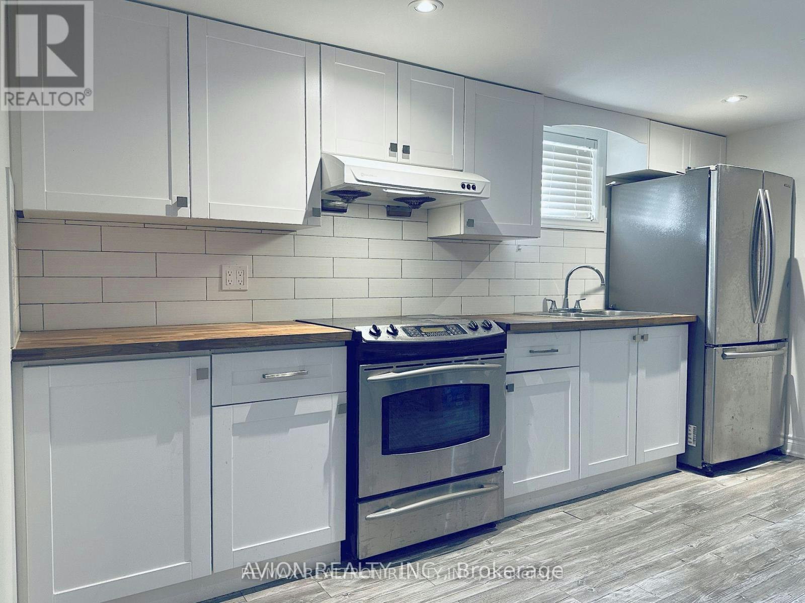 BSMT-297 Thirtieth Street, Toronto, ON, M8W 3E4 - 2