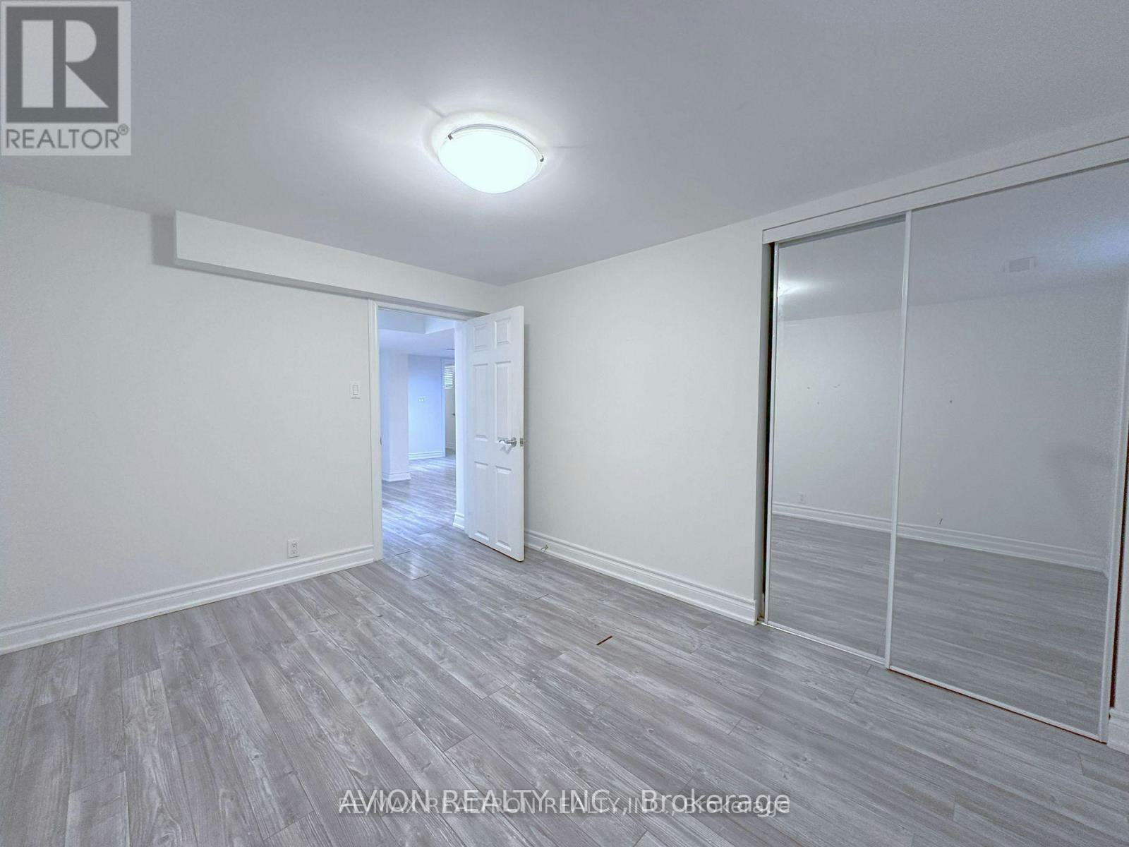 BSMT-297 Thirtieth Street, Toronto, ON, M8W 3E4 - 11