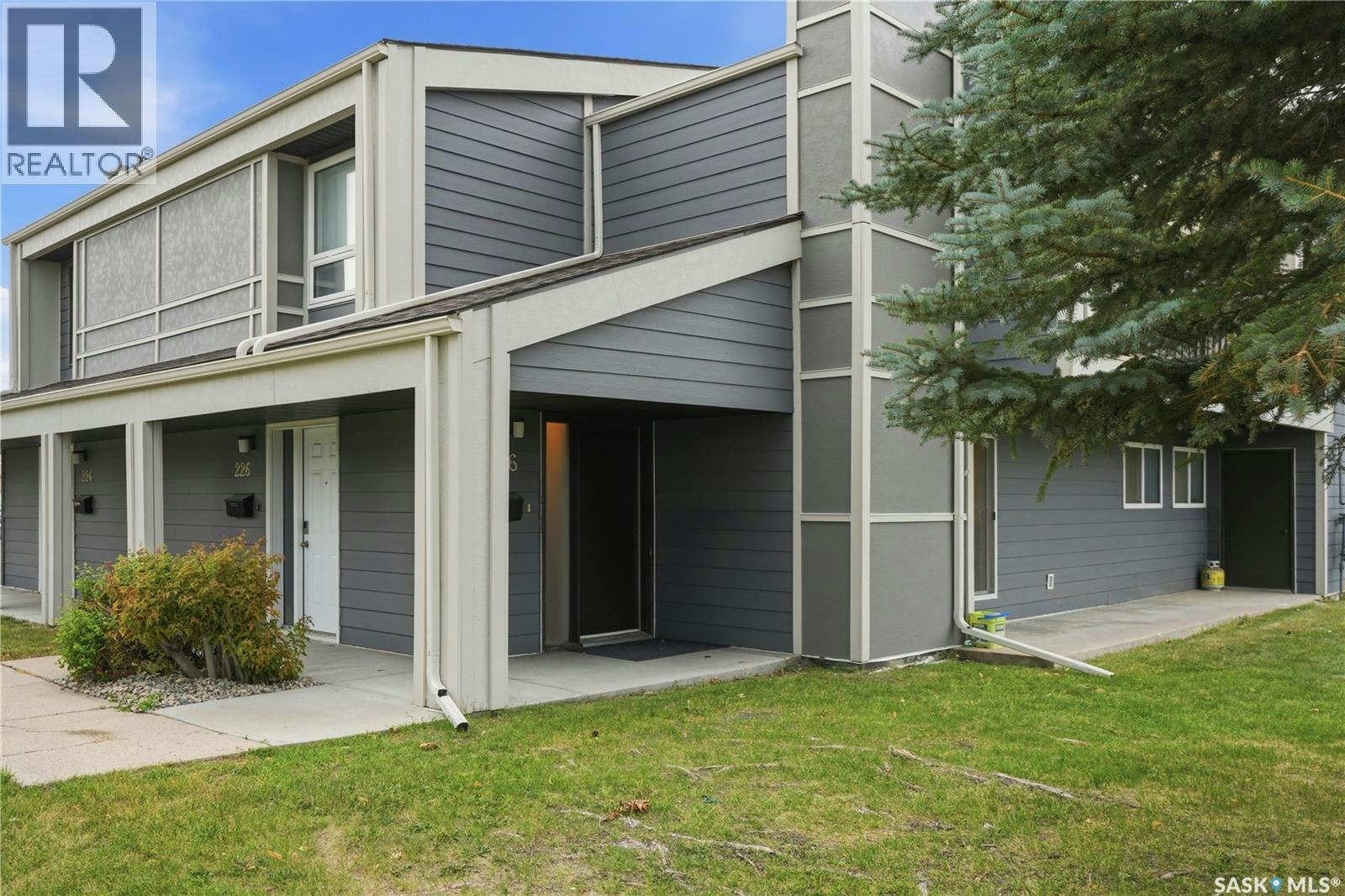 216-425 115th Street E, Saskatoon, SK, S7N 2E5