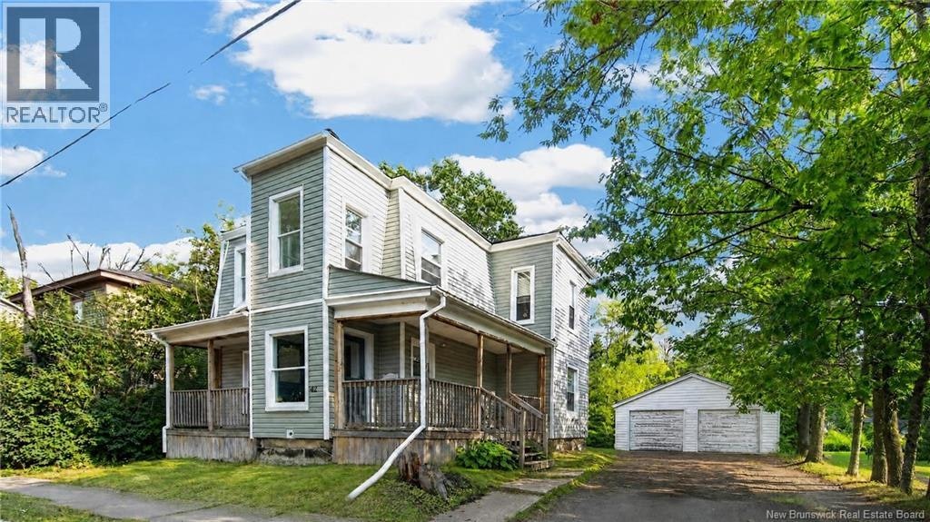 42 Railway, Moncton, NB, E1C 2E1
