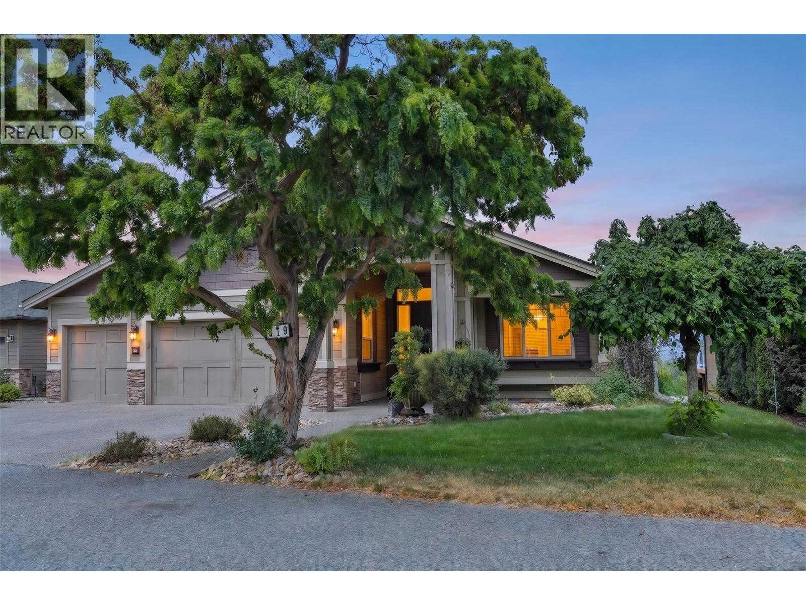 679 Devonian Avenue, Kelowna, BC, V1W 5C2