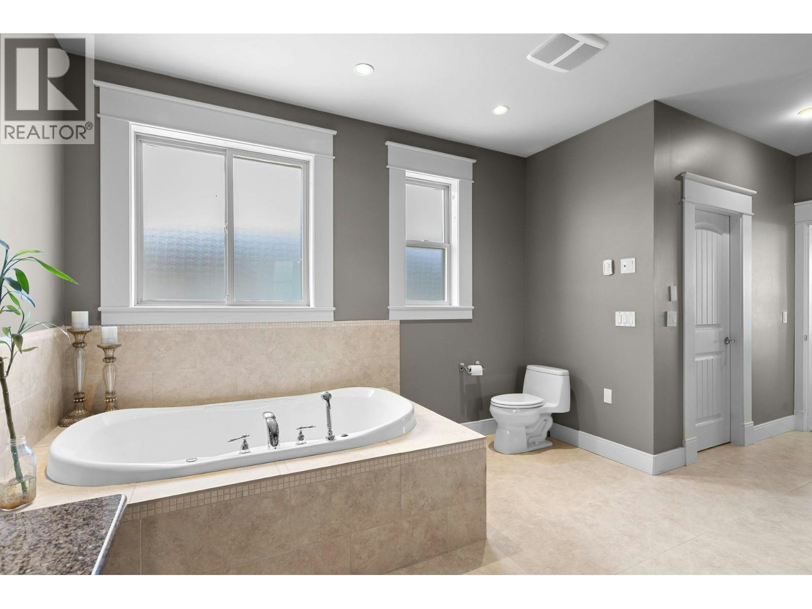 679 Devonian Avenue, Kelowna, BC, V1W 5C2 - 29