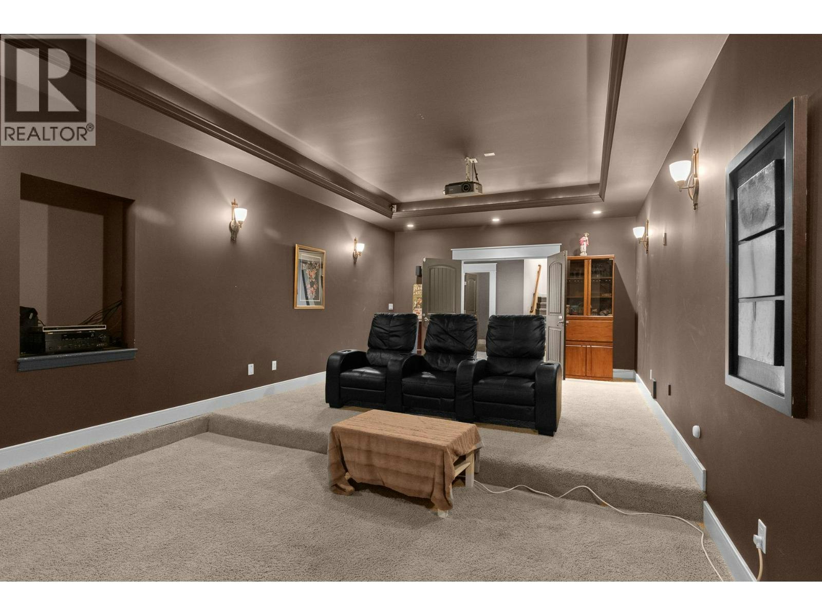 679 Devonian Avenue, Kelowna, BC, V1W 5C2 - 37