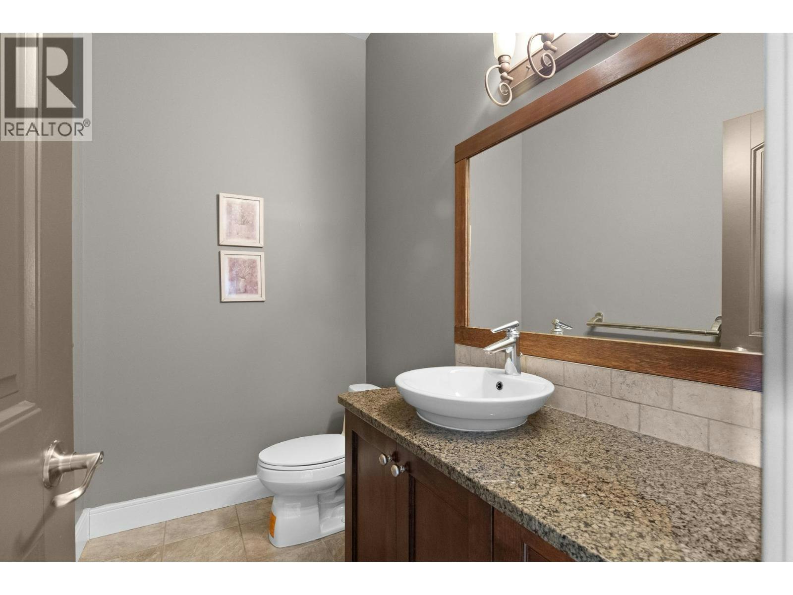 679 Devonian Avenue, Kelowna, BC, V1W 5C2 - 38