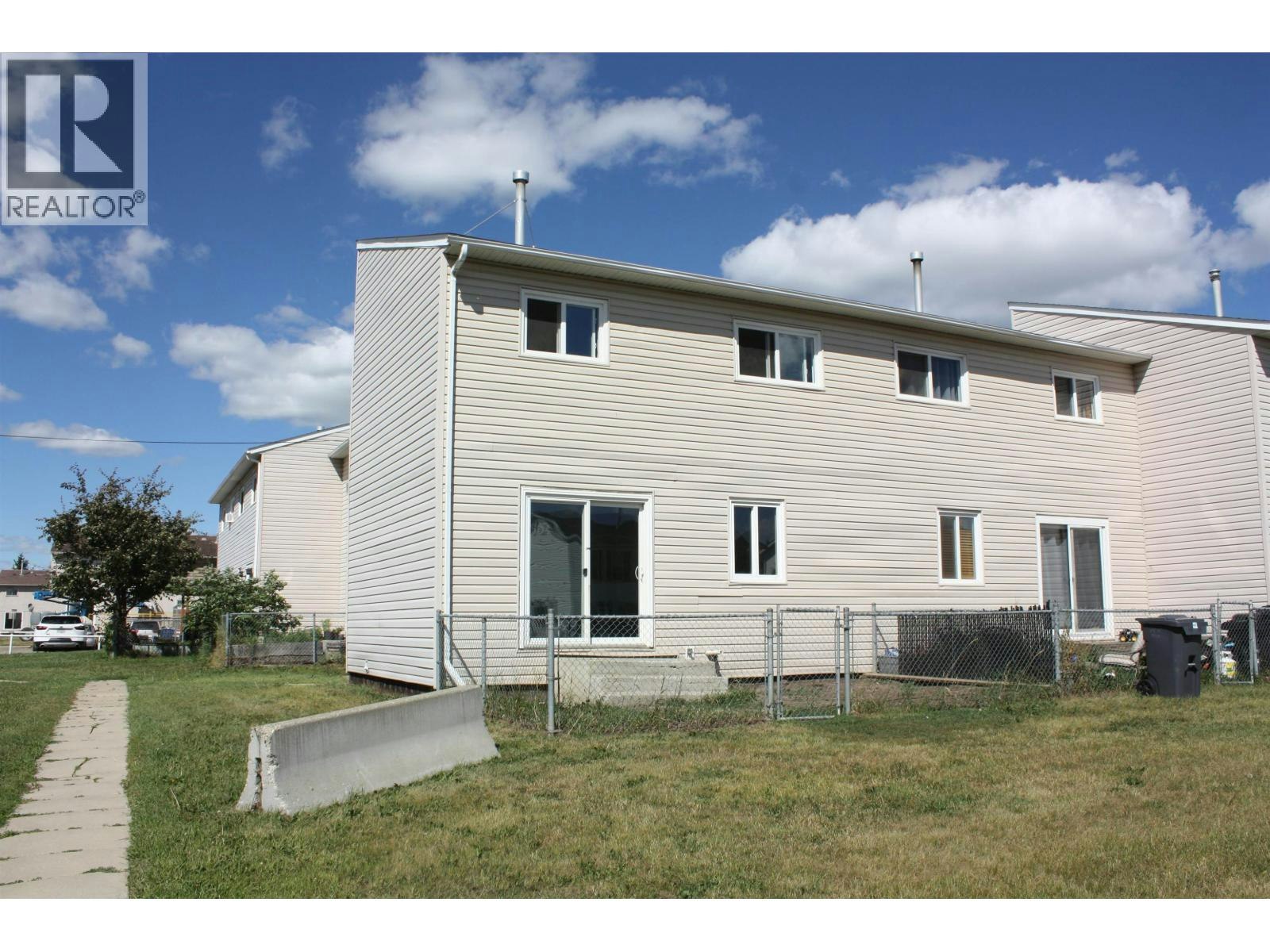 8836 101 Avenue, Fort St. John, BC, V1J 5G2