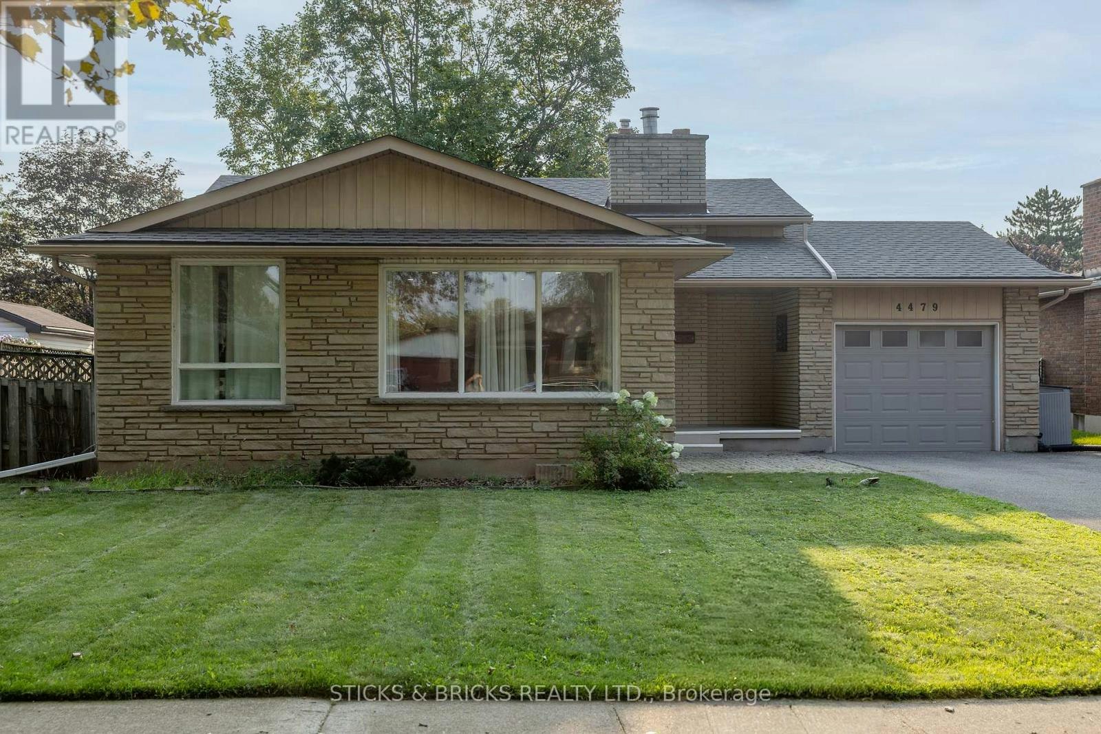 4479 Mitchell Avenue, Niagara Falls, ON, L2E 6R6
