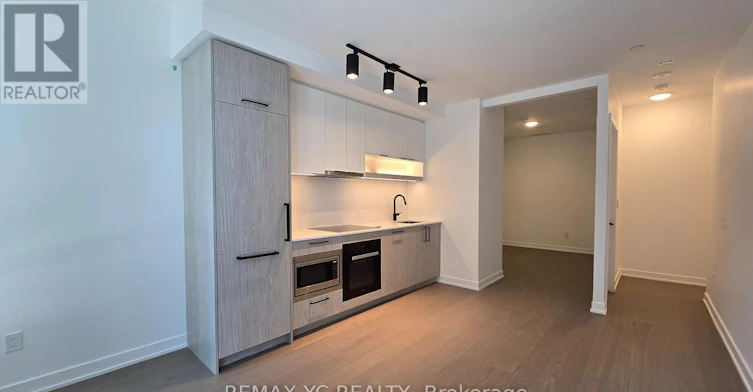831-91 Montclair Avenue, Toronto, ON, M5P 0B1 - 3