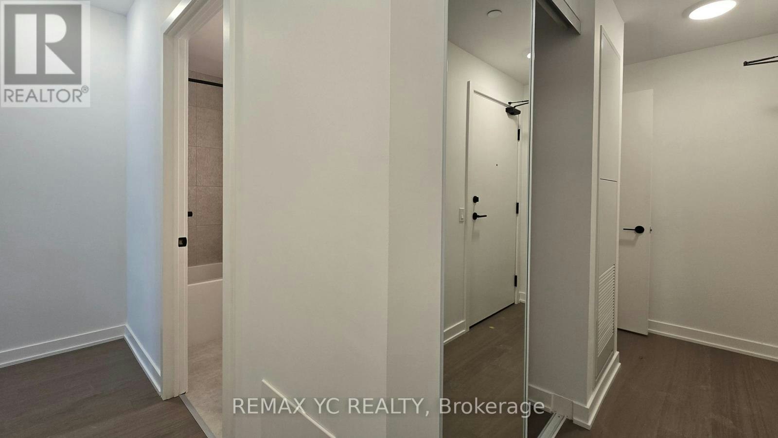 831-91 Montclair Avenue, Toronto, ON, M5P 0B1 - 7