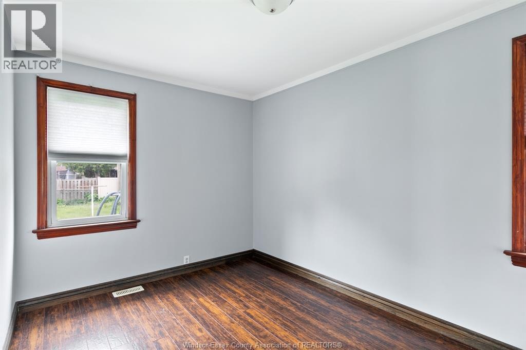 3200 Longfellow Avenue, Windsor, ON, N9E 2L6 - 8