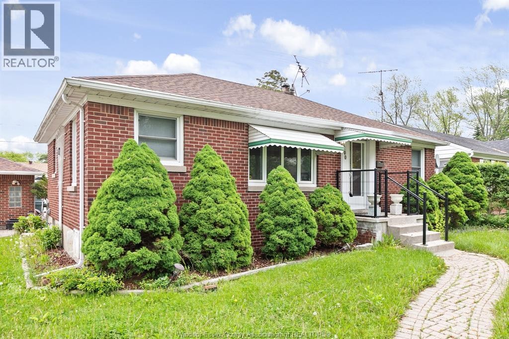 3200 Longfellow Avenue, Windsor, ON, N9E 2L6