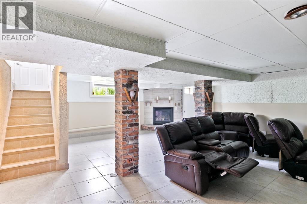 3200 Longfellow Avenue, Windsor, ON, N9E 2L6 - 11