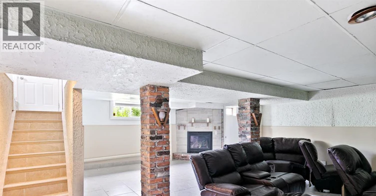 3200 Longfellow Avenue, Windsor, ON, N9E 2L6 - 11