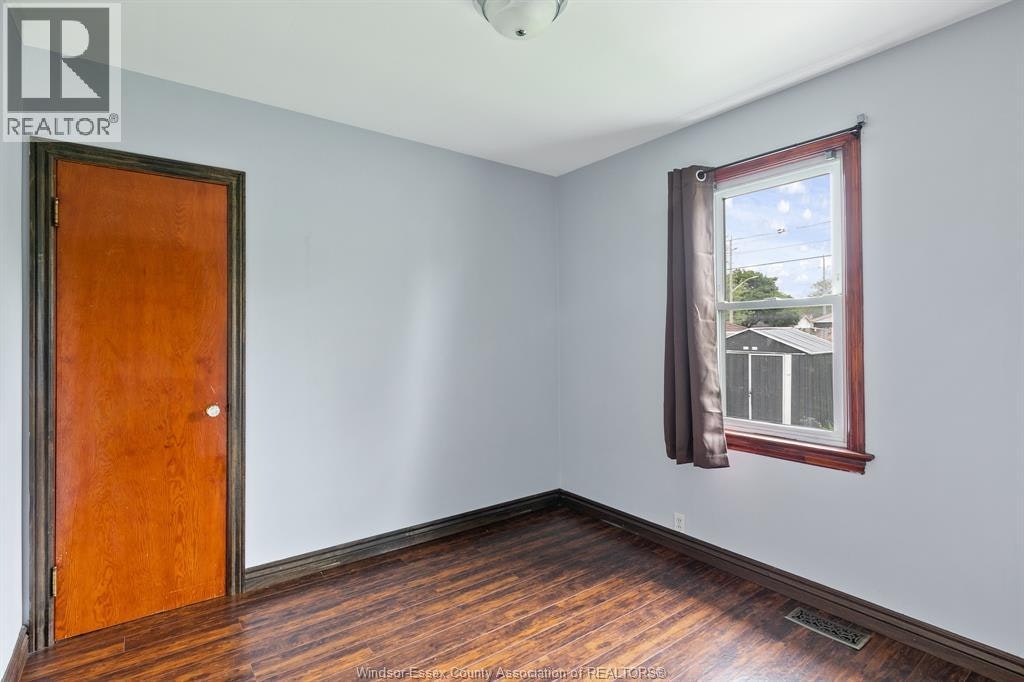 3200 Longfellow Avenue, Windsor, ON, N9E 2L6 - 9