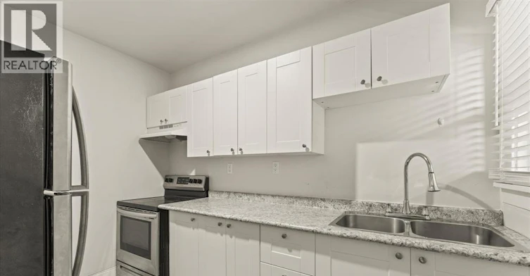 890 Howard Avenue, Windsor, ON, N9A 1S2 - 13