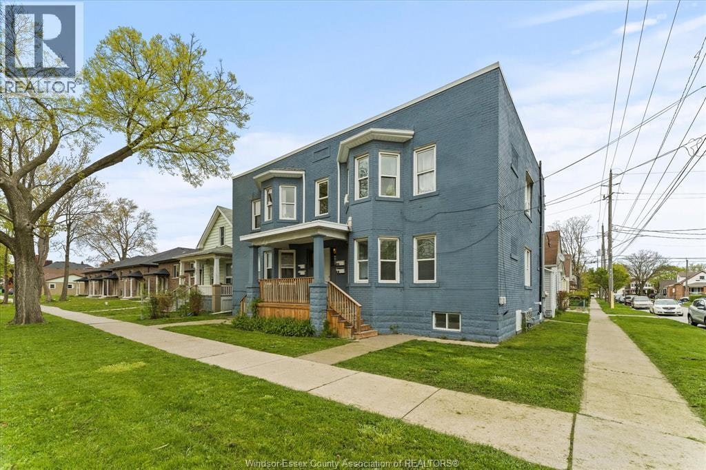 890 Howard Avenue, Windsor, ON, N9A 1S2 - 4