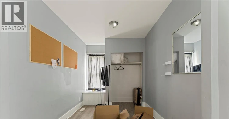 890 Howard Avenue, Windsor, ON, N9A 1S2 - 6