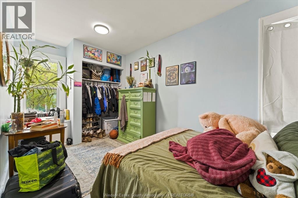 890 Howard Avenue, Windsor, ON, N9A 1S2 - 24