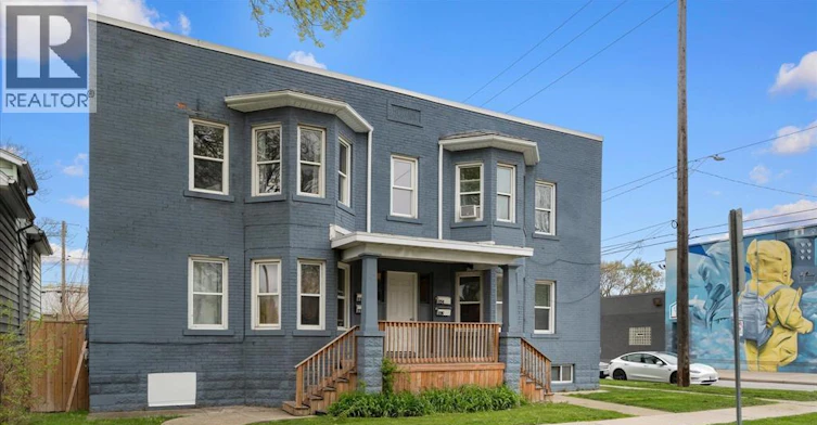 890 Howard Avenue, Windsor, ON, N9A 1S2 - 2