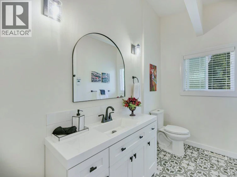 7562 Crest A Way Road, Oliver, BC, V0H 1T2 - 17