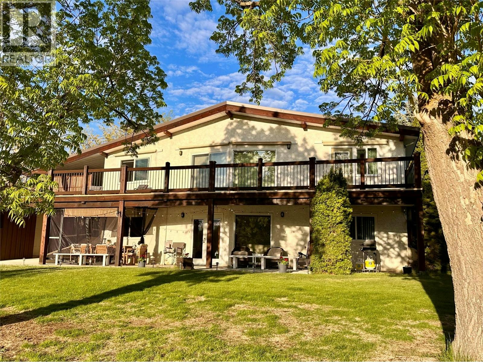 7562 Crest A Way Road, Oliver, BC, V0H 1T2 - 4