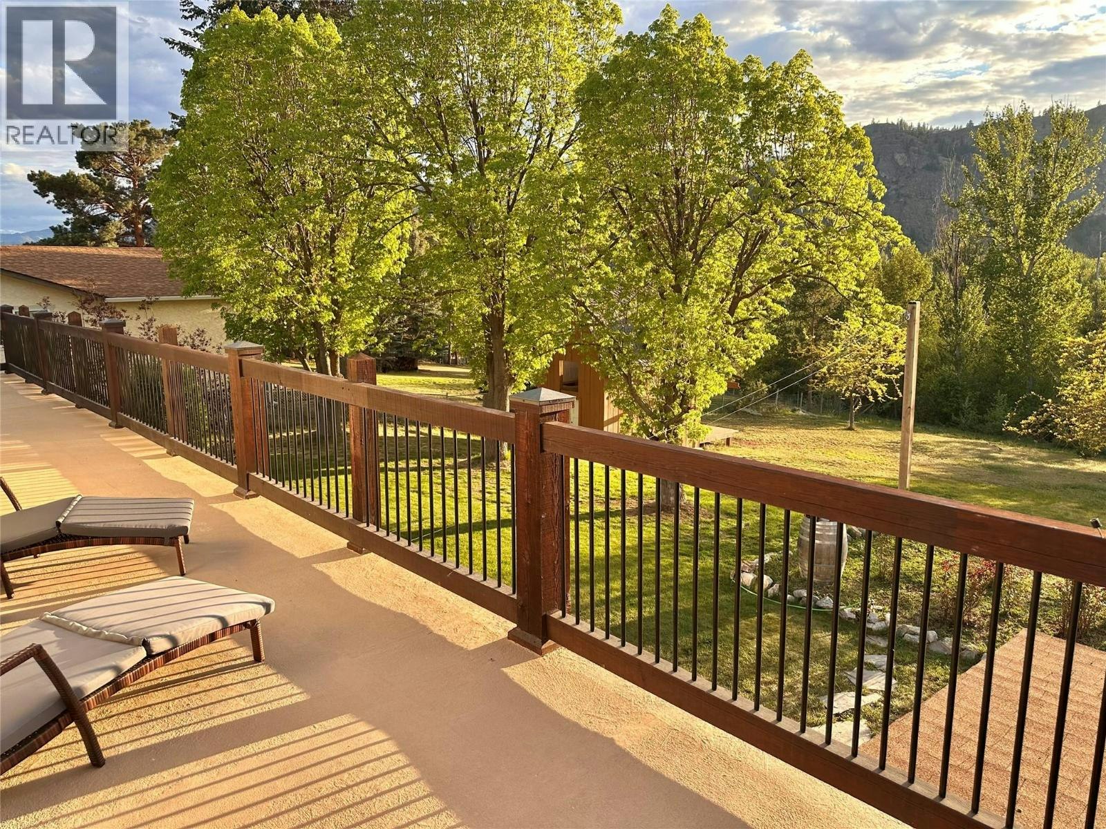 7562 Crest A Way Road, Oliver, BC, V0H 1T2 - 3