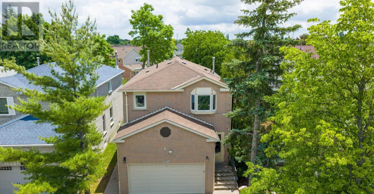 3301 Cambourne Crescent, Mississauga, ON, L5N 5P7 - 2