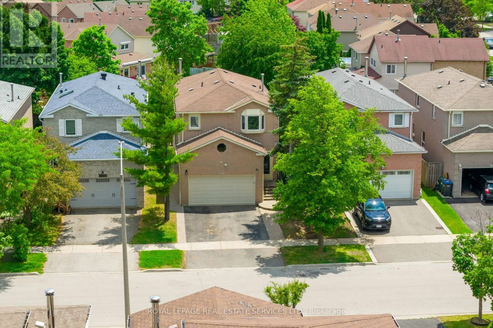 3301 Cambourne Crescent, Mississauga, ON, L5N 5P7 - 3
