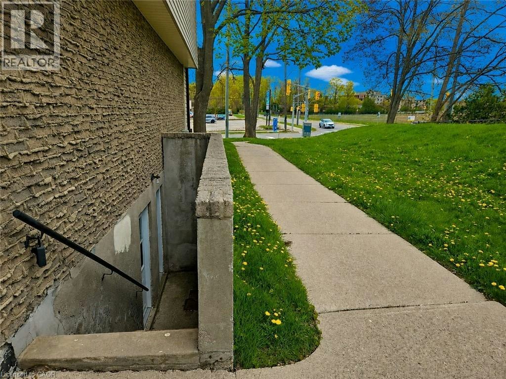 6-451 Albert Street, Waterloo, ON, N2L 5A7 - 26