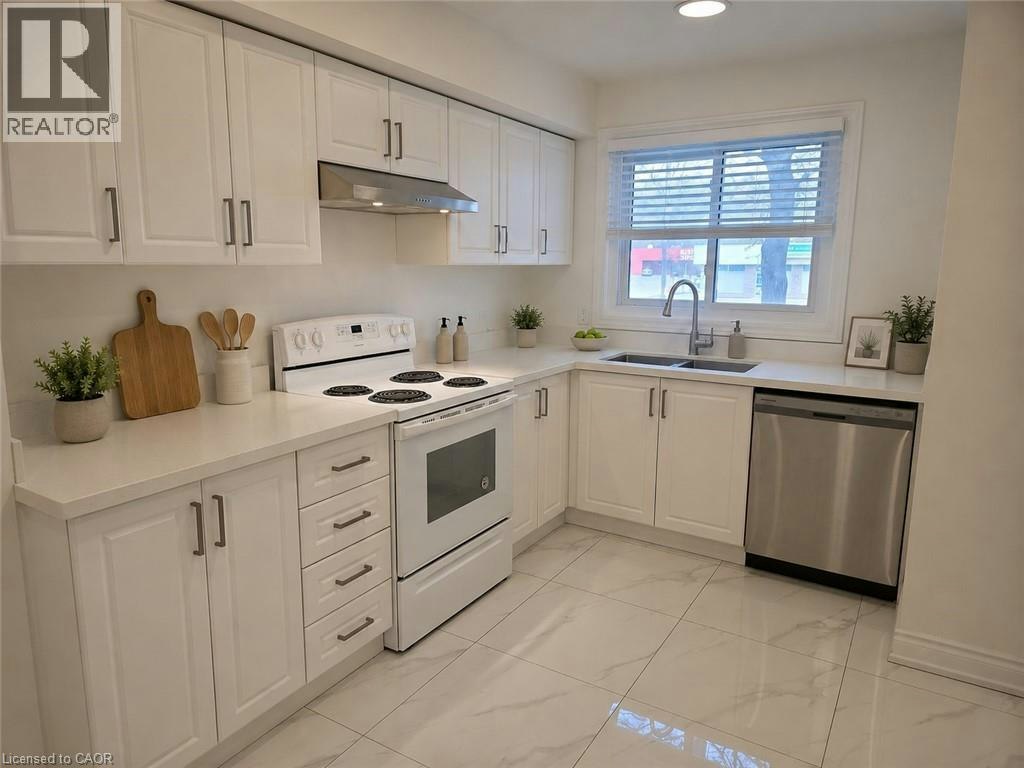 6-451 Albert Street, Waterloo, ON, N2L 5A7 - 7