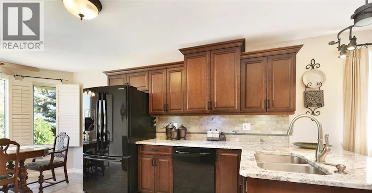2327 Norcrest, Windsor, ON, N8P 1V3 - 9