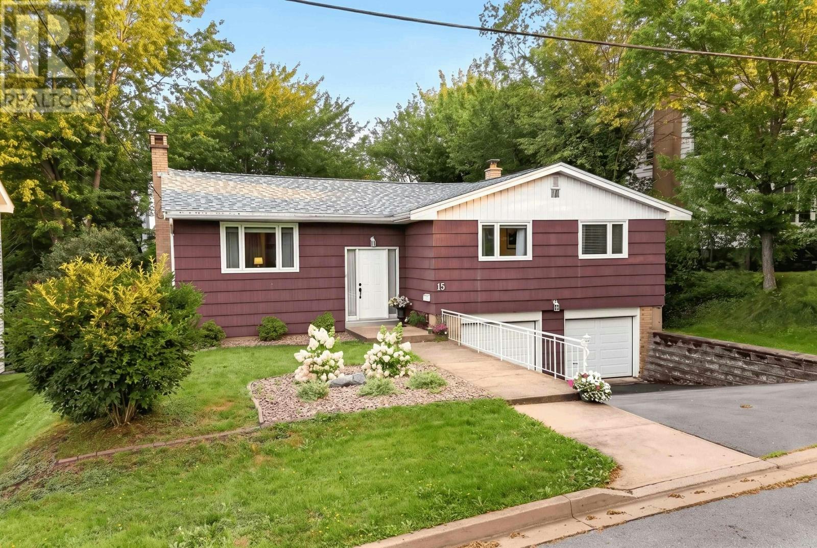 15 Cranston Avenue, Dartmouth, NS, B2Y 3G1